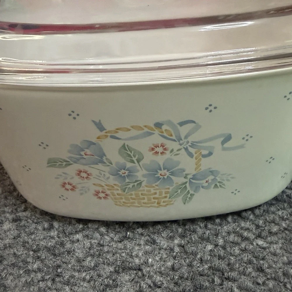 Vtg Corning Ware A3B  Country Cornflower Basket 3 Liter Casserole w/ PYREX Lid